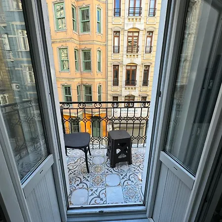 Istanberry - Scarlet Three Bedroom Отель