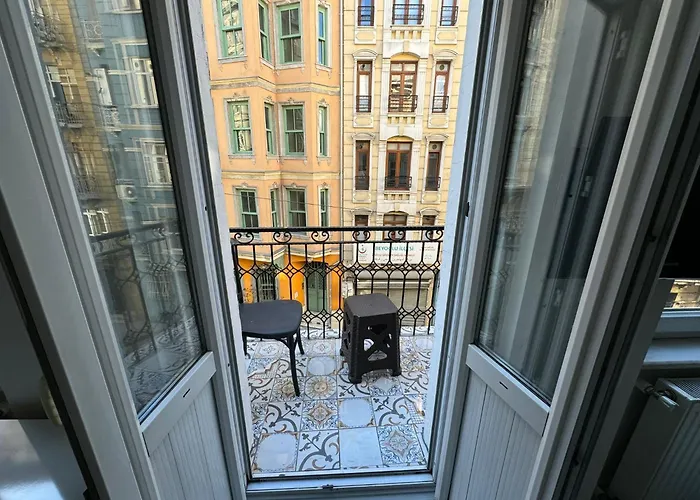 Istanberry - Scarlet Three Bedroom Отель