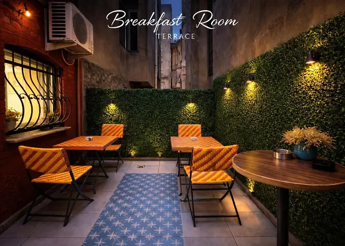 Отель Istanberry - Scarlet Three Bedroom Стамбул