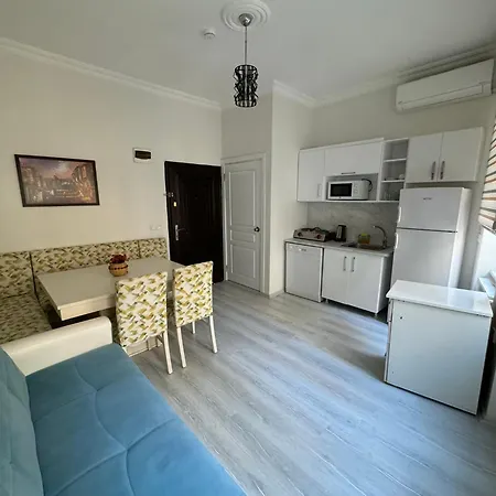 Istanberry - Scarlet Three Bedroom *